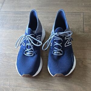 New Balance Roav Dark Blue and Gray Athletic Shoes.
